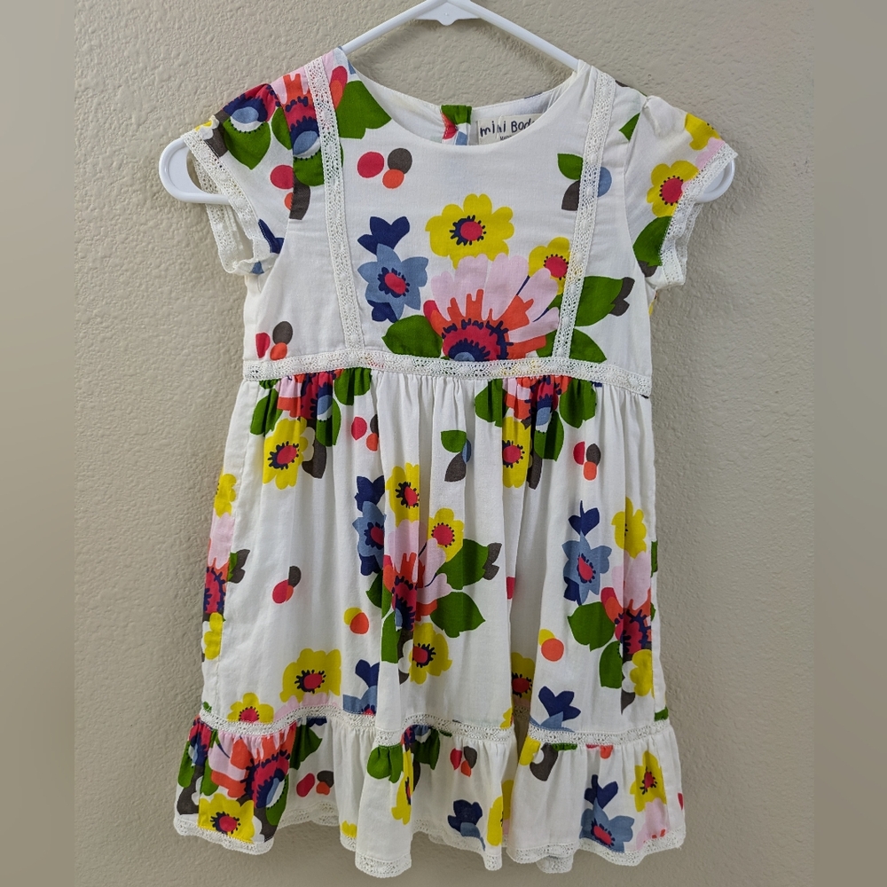Mini Boden Floral White Lace Trim Dress ~sz 5/6 yr